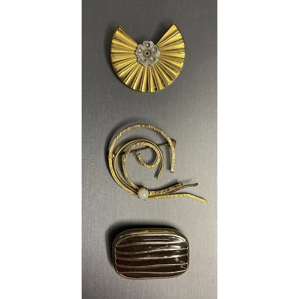 Vintage to Modern Mixed Metal Brooch Pin Lot - Set of 19 Brooches